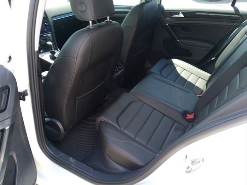 Used 2018 Volkswagen Golf SEL FWD image 22