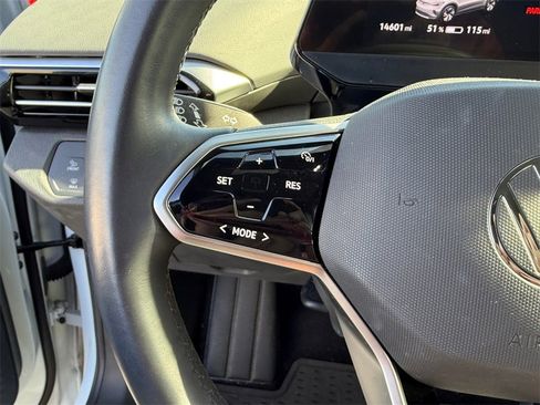 Used 2022 Volkswagen ID.4 Pro S image 13