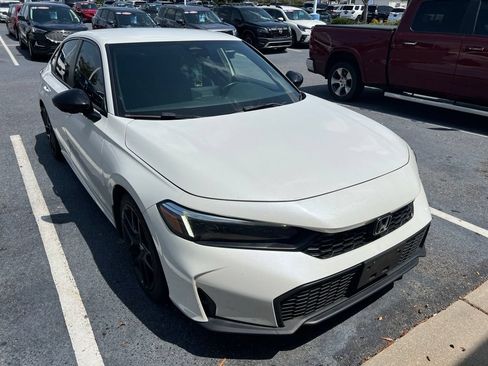 Used 2025 Honda Civic Sport image 2