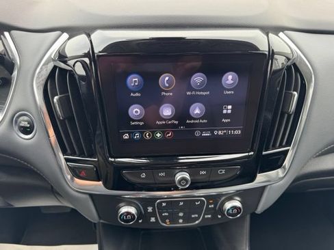 Used 2021 Chevrolet Traverse LT AWD/4WD image 17