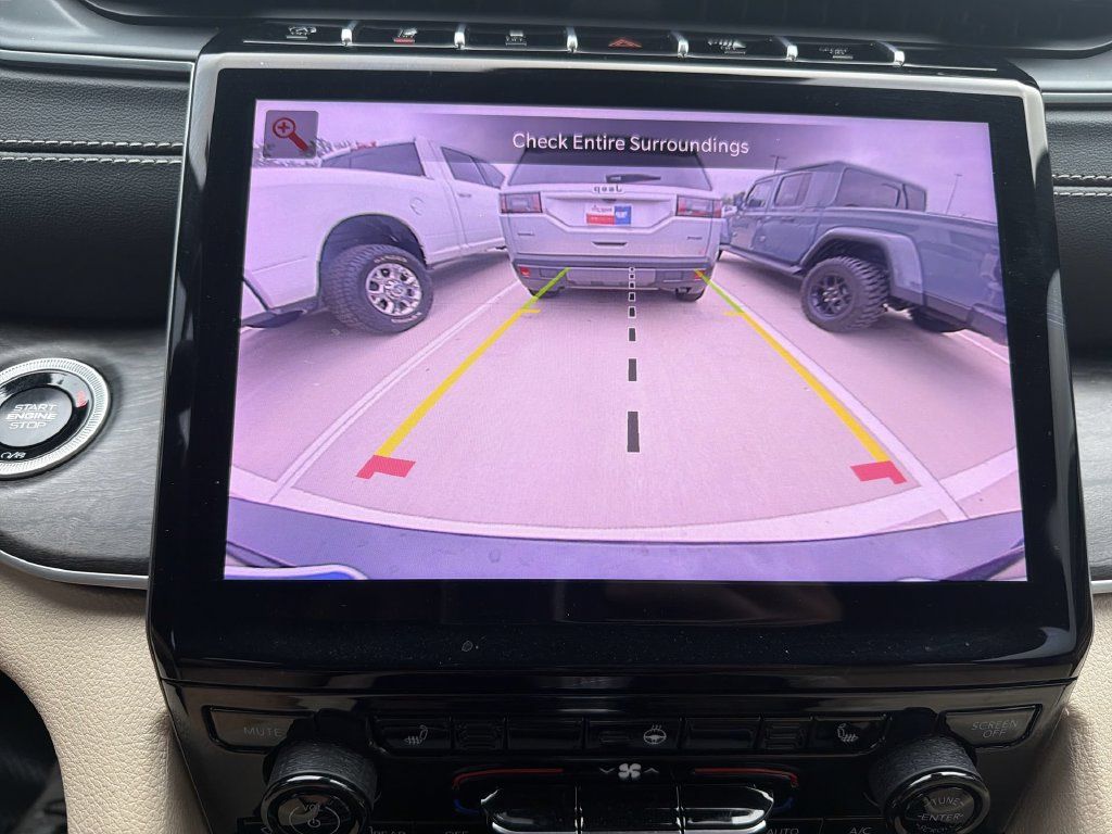 Used 2025 Jeep Grand Cherokee L Limited w/ Black Appearance Package RWD image 19