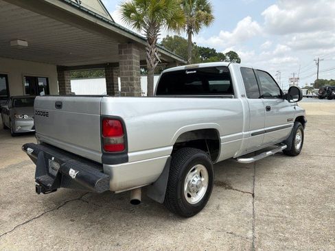 Used 2001 Dodge Ram 2500 Truck 2WD Quad Cab image 4