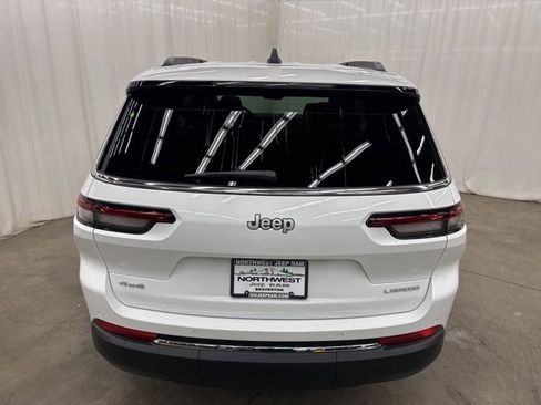 New 2025 Jeep Grand Cherokee L Laredo image 26