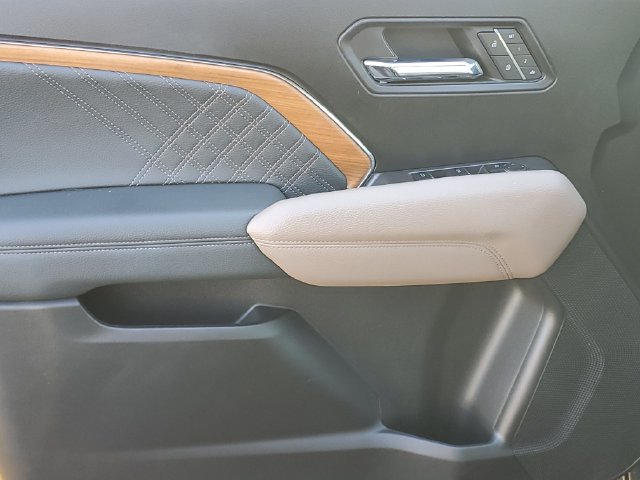 Certified 2023 GMC Canyon Denali AWD/4WD image 15
