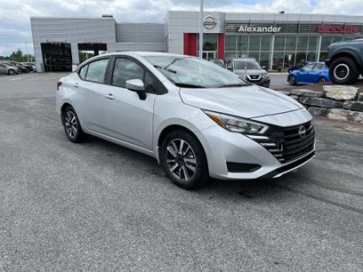New 2025 Nissan Versa SV w/ Trunk Package