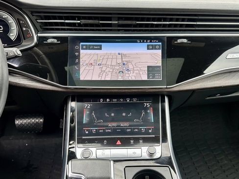 Used 2021 Audi Q8 Prestige image 28