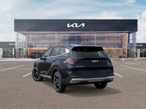 New 2026 Kia Sportage EX FWD image 4