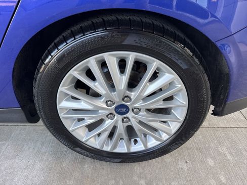 Used 2015 Ford Focus Titanium FWD image 18