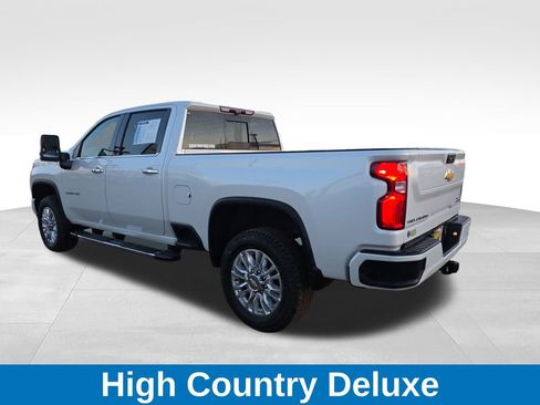 Used 2022 Chevrolet Silverado 3500 High Country w/ Z71 Off-Road Package image 4