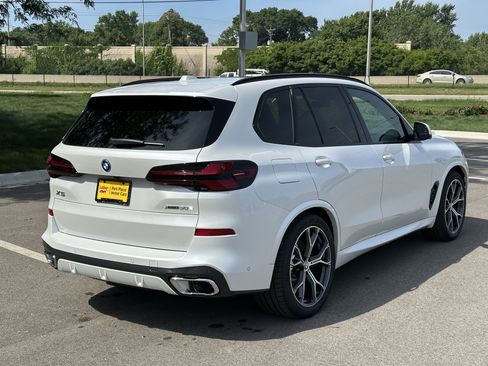 New 2026 BMW X5 xDrive50e w/ M Sport Package image 7