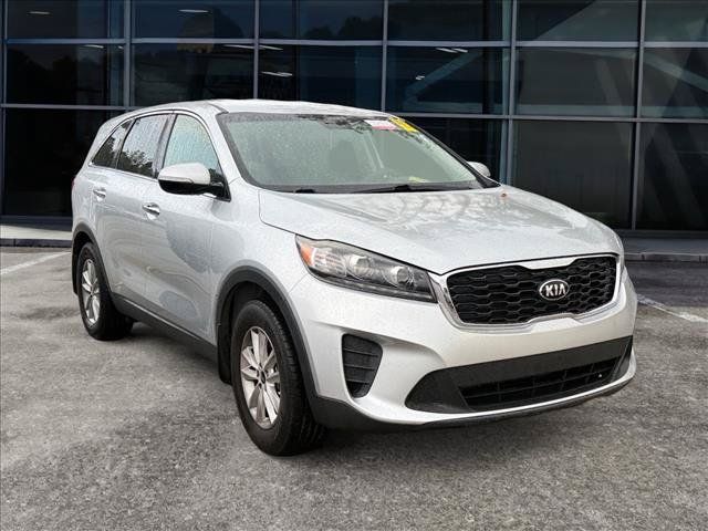 Used 2019 Kia Sorento L FWD image 2