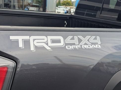 Used 2023 Toyota Tacoma TRD Off-Road w/ Technology Package image 4