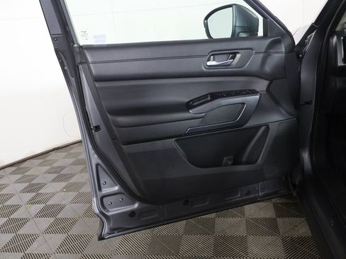 Used 2024 Nissan Pathfinder SL w/ SL Premium Package image 25