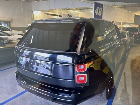 Used 2018 Land Rover Range Rover Supercharged AWD/4WD image 2