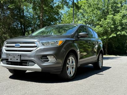 Used 2017 Ford Escape SE