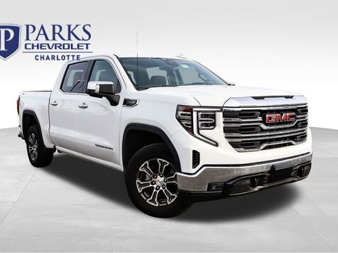 Certified 2025 GMC Sierra 1500 SLT image 1