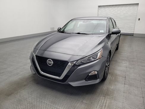 Used 2022 Nissan Altima 2.5 SV FWD image 15