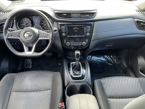 Used 2018 Nissan Rogue SV image 36