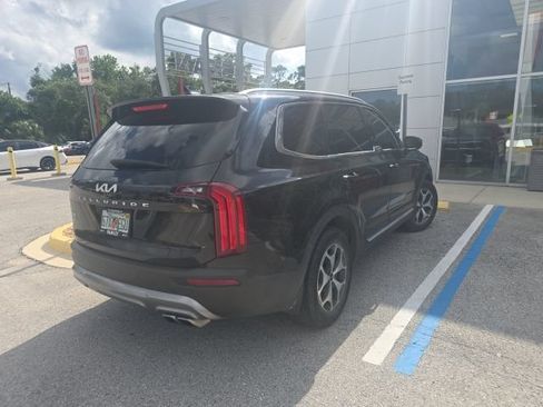 Used 2022 Kia Telluride EX AWD/4WD image 4