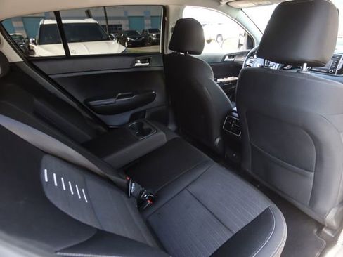 Used 2018 Kia Sportage LX FWD image 26