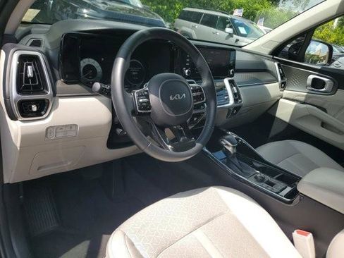Used 2023 Kia Sorento SX FWD image 13