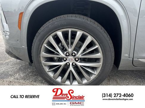 New 2026 Buick Enclave Avenir w/ Super Cruise Package AWD/4WD image 10