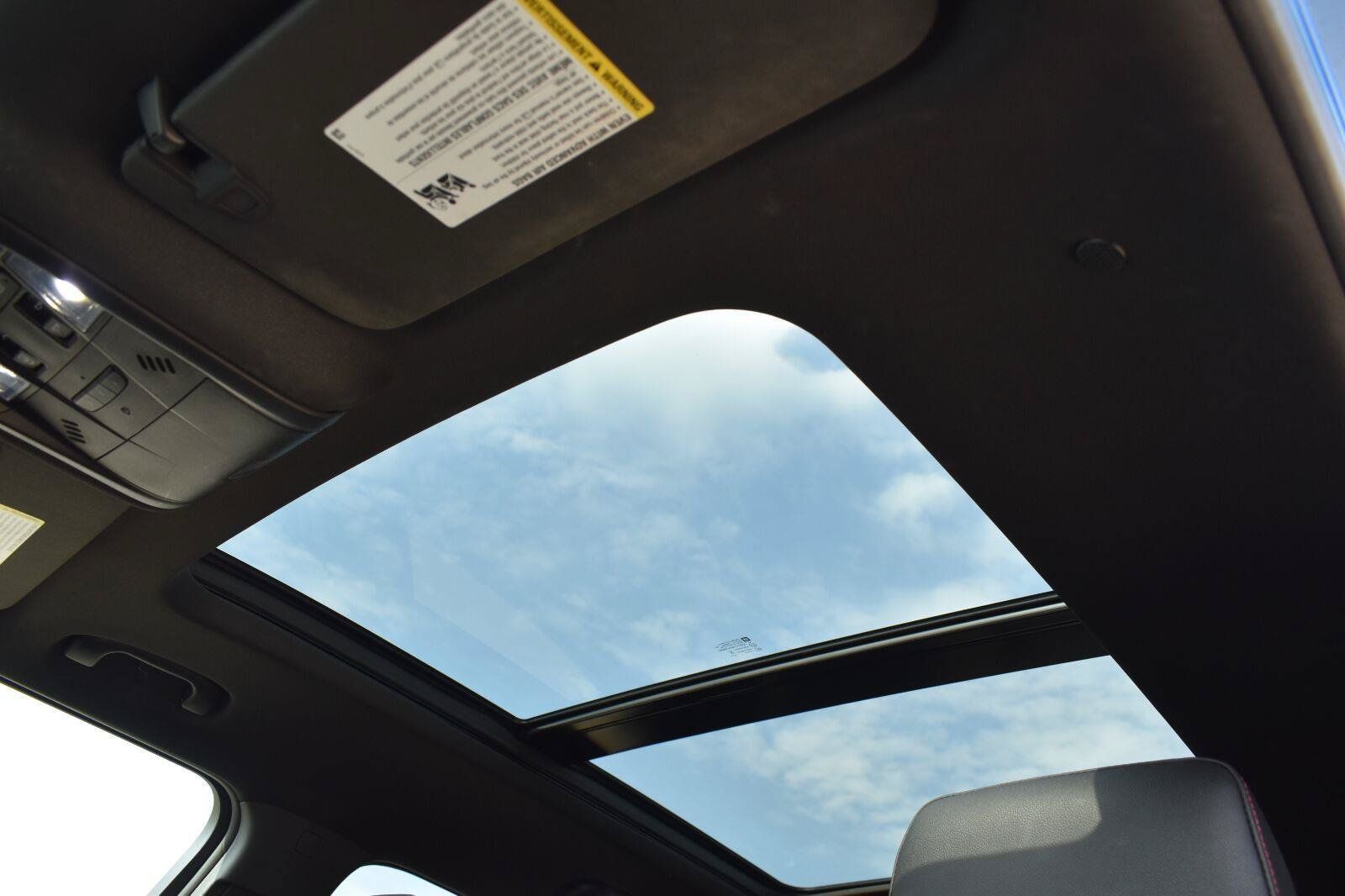 Used 2021 Chevrolet Blazer RS FWD image 11