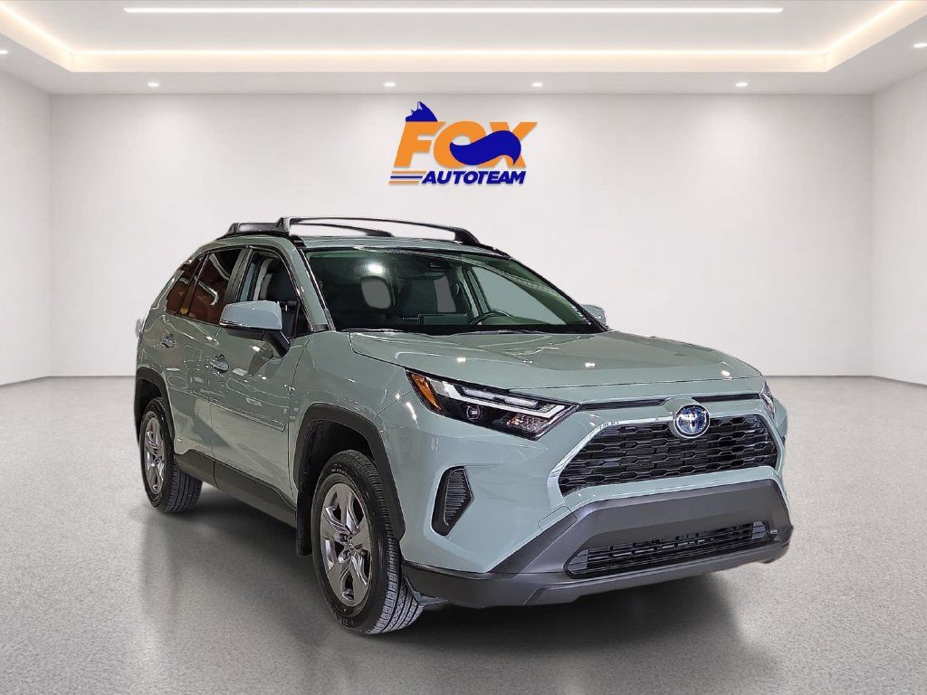 Certified 2023 Toyota RAV4 XLE w/ Convenience Package AWD/4WD image 6
