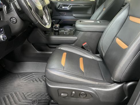 Used 2022 GMC Sierra 1500 AT4 w/ AT4 Premium Package image 17