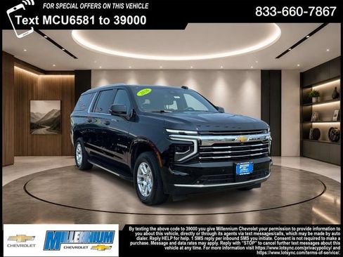 Used 2026 Chevrolet Suburban LT w/ Comfort Package AWD/4WD image 1
