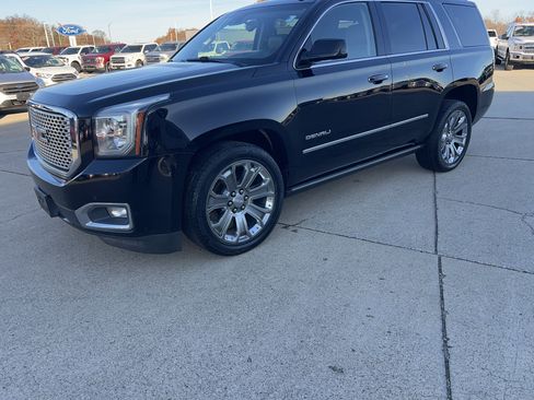 Used 2015 GMC Yukon Denali w/ Touring Package image 13