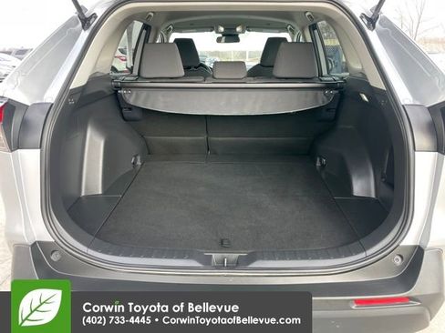 Used 2025 Toyota RAV4 XLE image 30