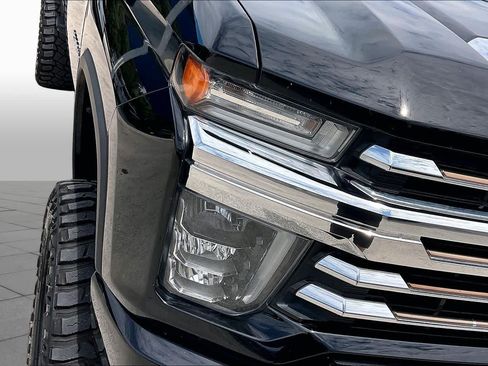 Used 2020 Chevrolet Silverado 2500 High Country w/ Z71 Off-Road Package AWD/4WD image 28