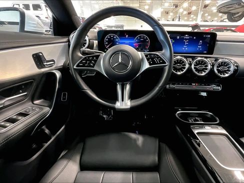 Used 2025 Mercedes-Benz CLA 250 4MATIC image 6