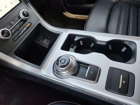 Used 2022 Ford Edge SEL image 12