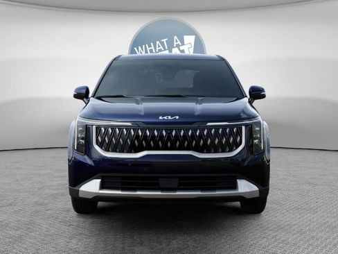 New 2026 Kia Carnival EX FWD image 2