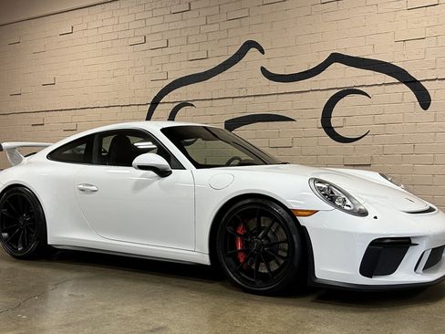 Used 2018 Porsche 911 GT3 image 2