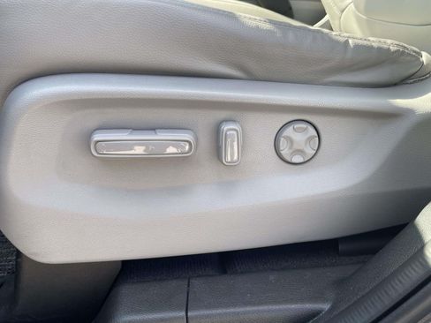 Used 2023 Honda Odyssey EX-L image 16