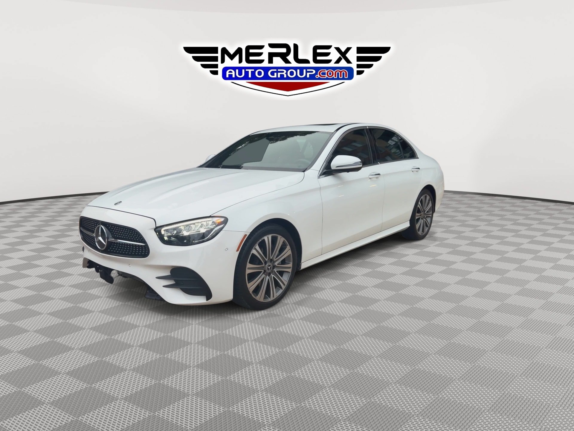 Used 2021 Mercedes-Benz E 350 Sedan image 4
