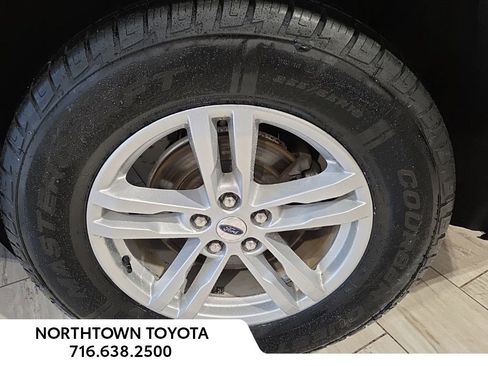 Used 2023 Ford Explorer XLT w/ Equipment Group 202A image 16