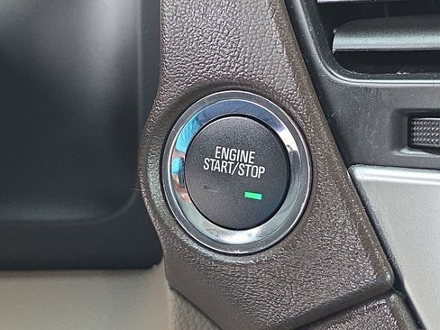 Used 2017 Chevrolet Tahoe Premier RWD image 17