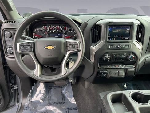 Used 2022 Chevrolet Silverado 1500 Custom w/ Safety Confidence Package image 12