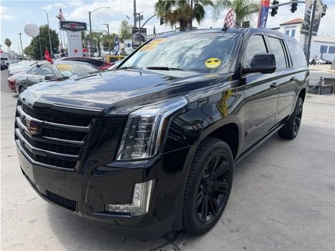 Used 2019 Cadillac Escalade ESV Premium Luxury RWD image 61