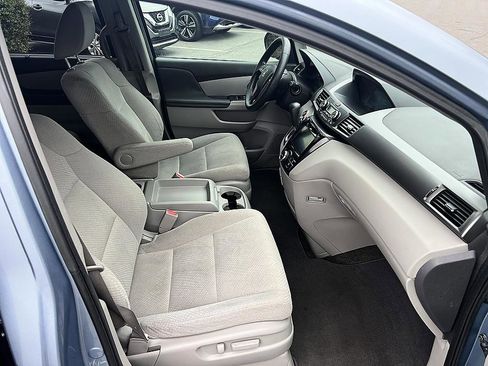 Used 2014 Honda Odyssey EX image 17