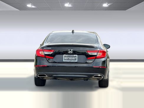 Used 2019 Honda Accord Sport image 10