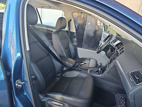 Used 2021 Volkswagen Golf 4-Door FWD image 13