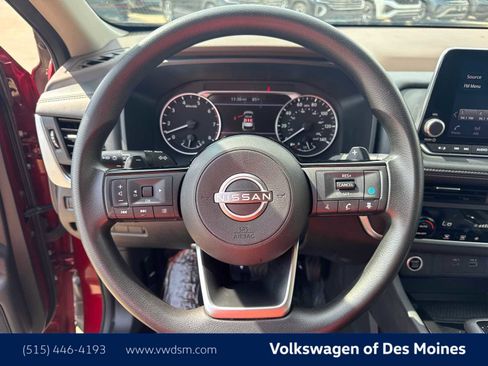 Used 2023 Nissan Rogue SV image 15