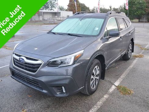 Used 2021 Subaru Outback Premium image 1