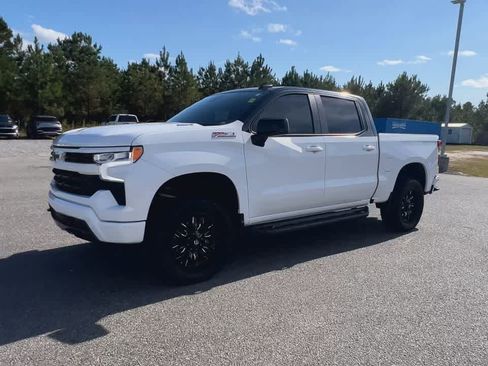 Used 2024 Chevrolet Silverado 1500 RST w/ Z71 Off-Road Package image 4