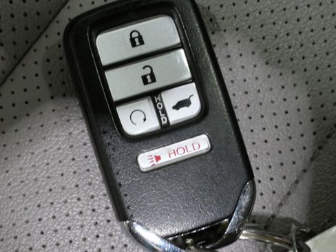 Used 2017 Honda CR-V Touring image 27